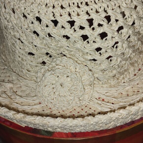 Beautiful Arlin hat One Size - Picture 3 of 6